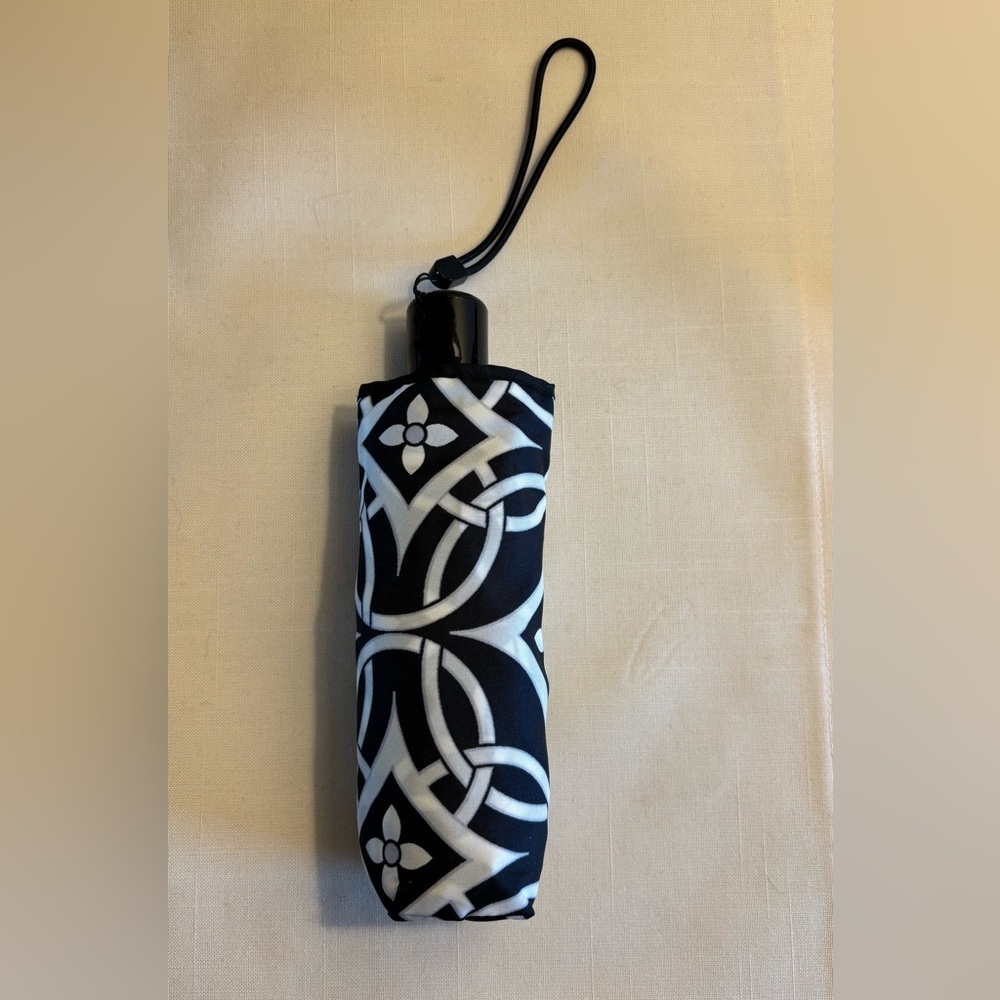 Vera Bradley Black and White Concerto Mini Umbrella